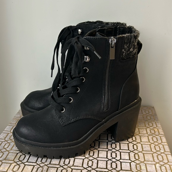 torrid Shoes - Torrid Sweater Detail Heeled Hiker Booties Women's size 6WW